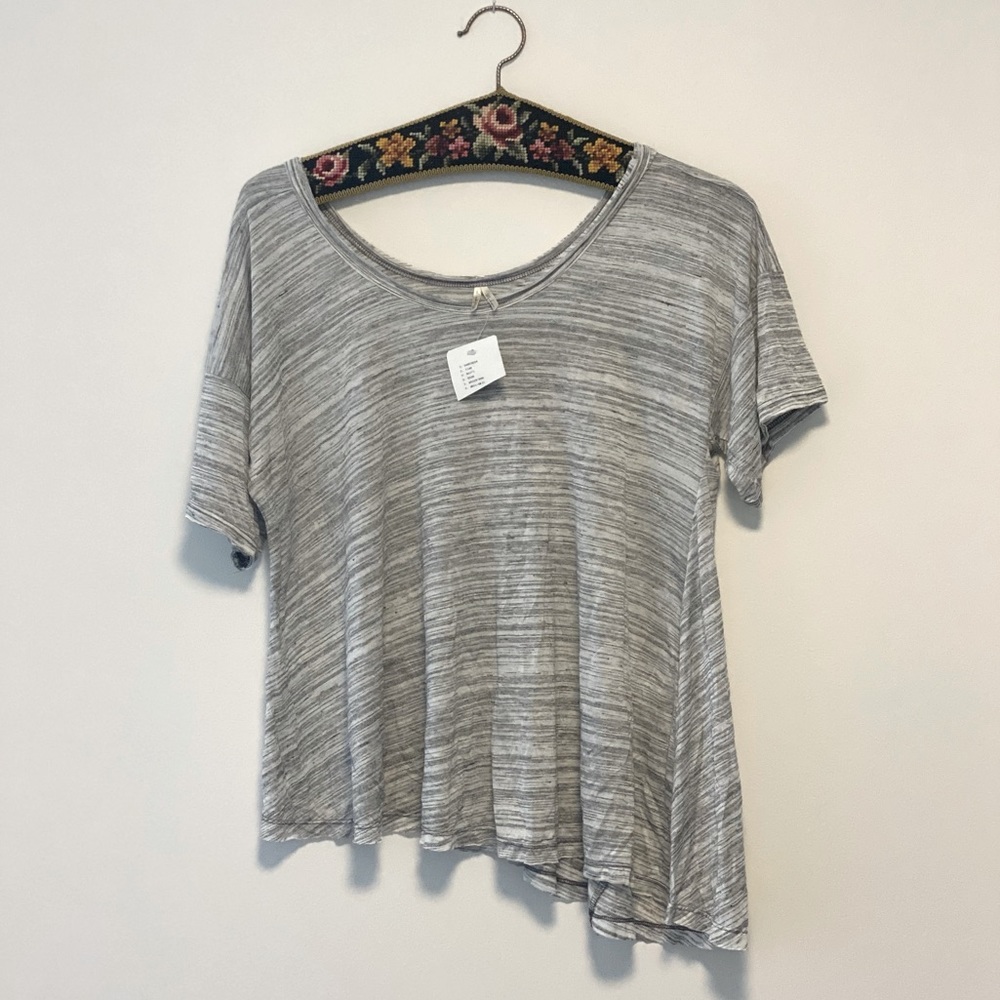 Madigan Anthropologie tee Top Size S off shoulder
